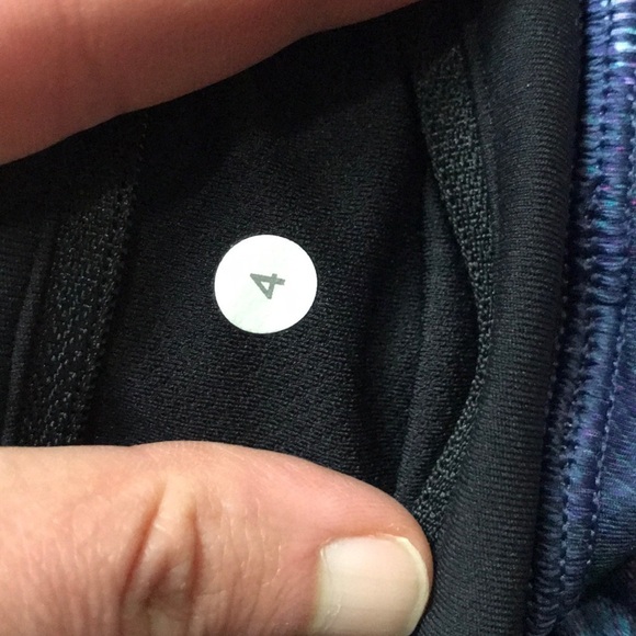 Lululemon Speed Crop Pretty Prism Multi / Black - Picture 3 of 6